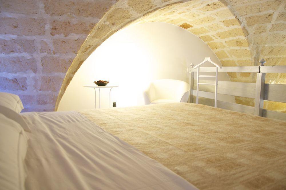 B&B Isola Dello Stampatore Lecce Exterior foto